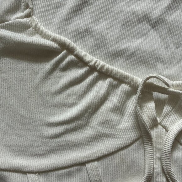 Ardene White Soft Ribbed Front-Tie Crop Top (Medium) - Picture 2 of 9